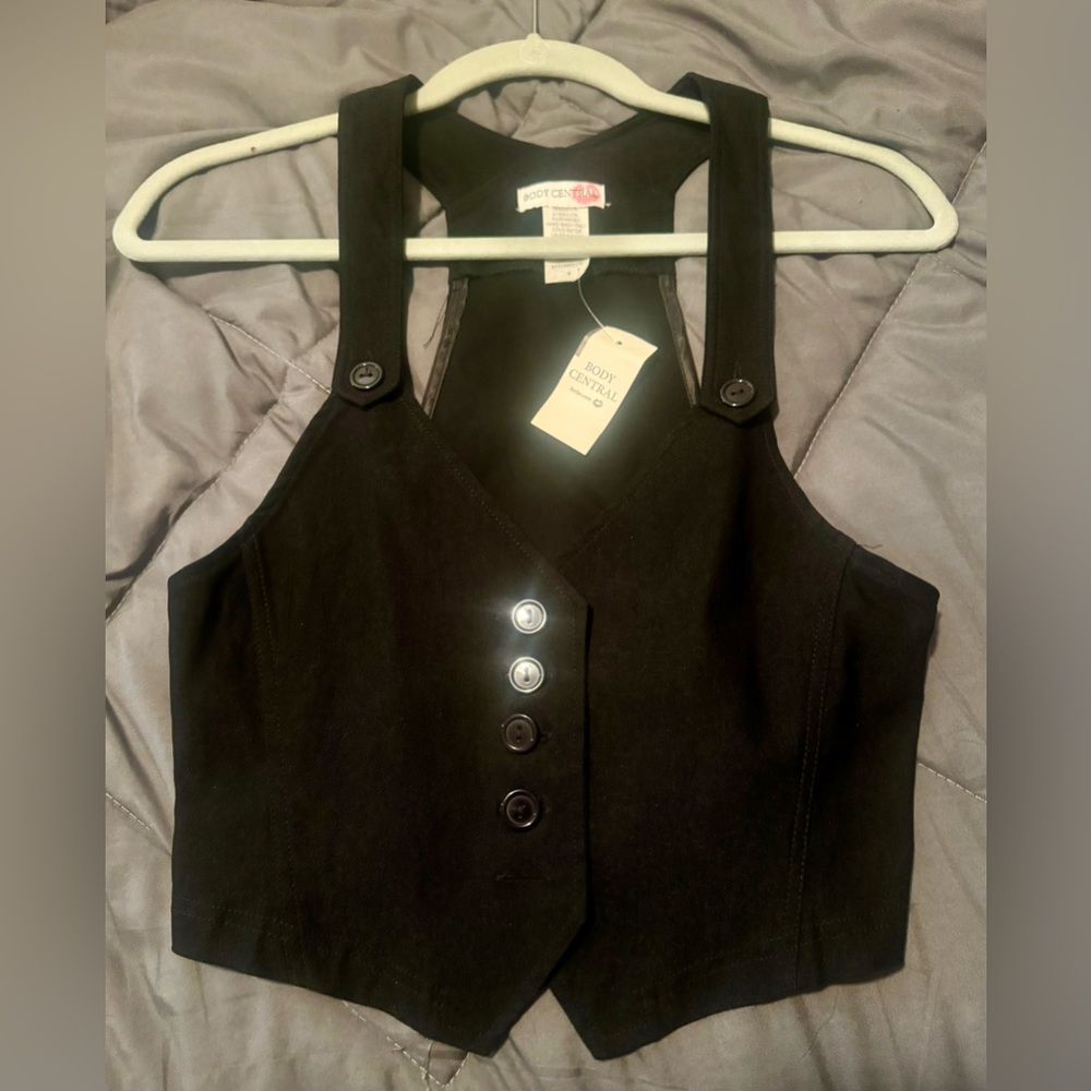 Cute Black fashion vest from Body Central.